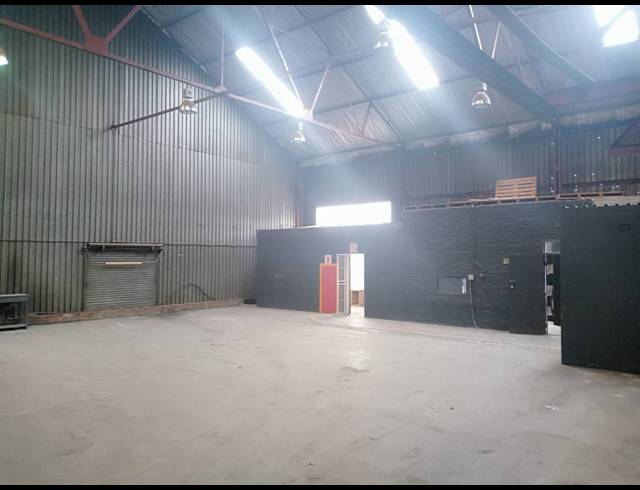 Industrial property to rent in ANDERBOLT